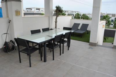 Penthouse appartement dans Oasis Beach La Zenia 2 Nº 074 in España Casas