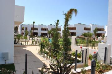 Apartamento en planta baja en Secreto de la Zenia 3 Nº 045 in España Casas