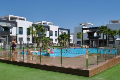 Apartamento en planta baja en Oasis Beach La Zenia 4 Nº 079 in España Casas