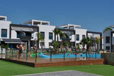 Jarðhæð íbúð í Oasis Beach La Zenia 4 Nº 079 in España Casas