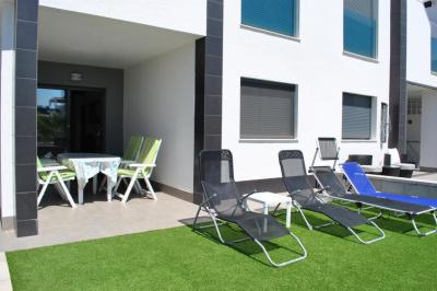 Første etasje leilighet i Oasis Beach La Zenia 4 Nº 077 in España Casas
