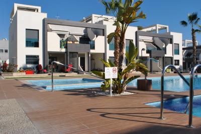 Katutason asunto Oasis Beach La Zenia 1 Nº 007 in España Casas