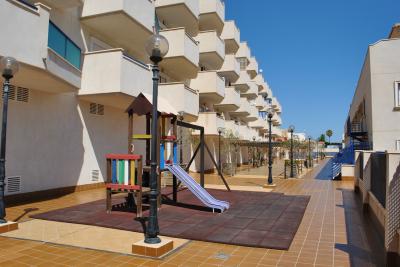 Lejlighed i Calle Elcano Zen, La Zenia in España Casas