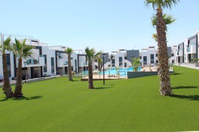 Oasis Beach Punta Prima 9 Nº 095 on España Casas