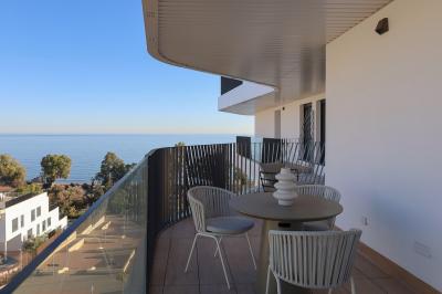 Apartamentos Allonbay Village / www.allonbayvillage.com in España Casas